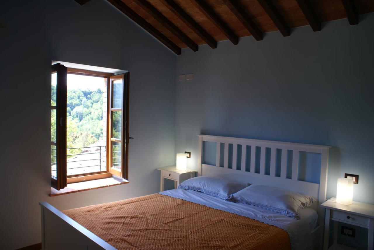 Tramonto Casa Barga Toscana ristrutturata 2021 Esterno foto